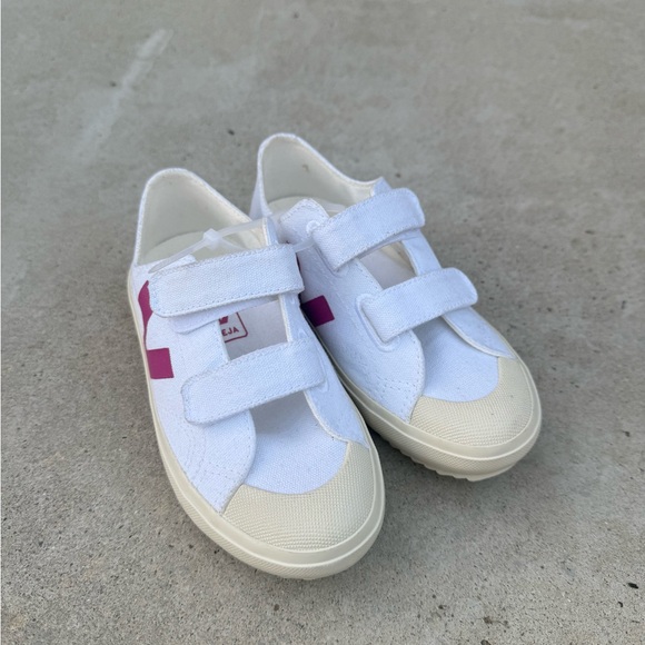 Veja kids logo strap sneakers - Picture 3 of 6